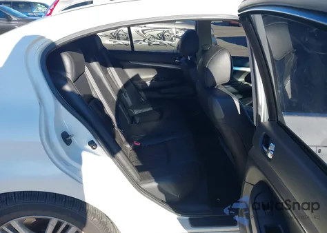 2010 Infiniti G37 Journey z USA, uszkodzony, nr VIN JN1CV6AP6AM408027